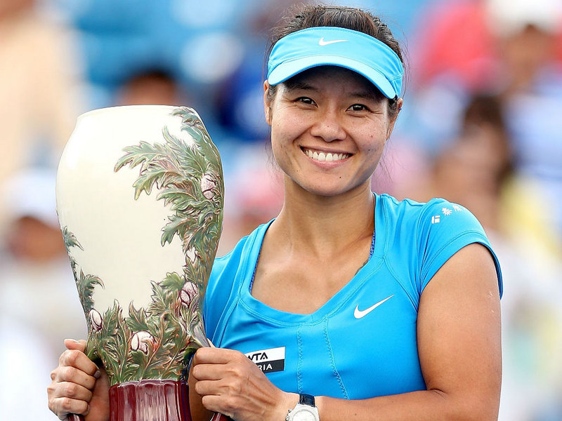 Li Na Wins Women’s, Roger Federer wins Men’s Western & Southern Open